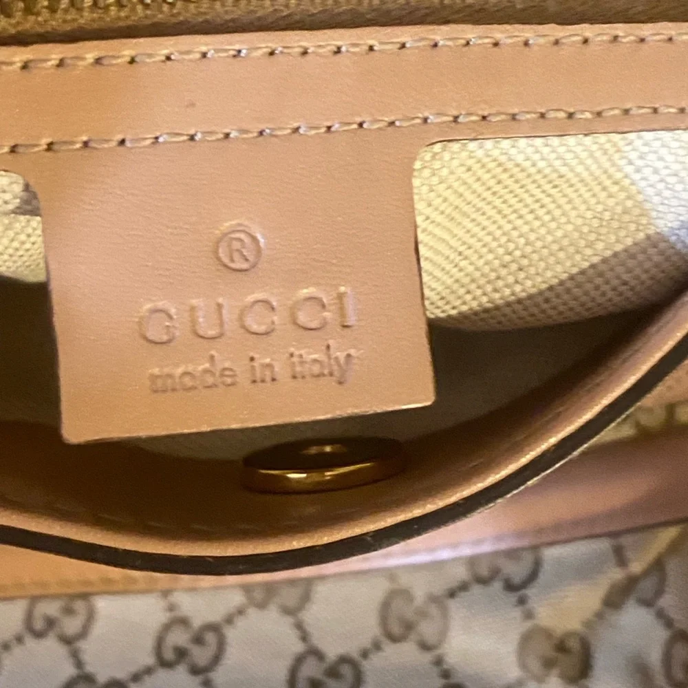 Gucci GG Canvas Scarlett Bag - Picture 7 of 11